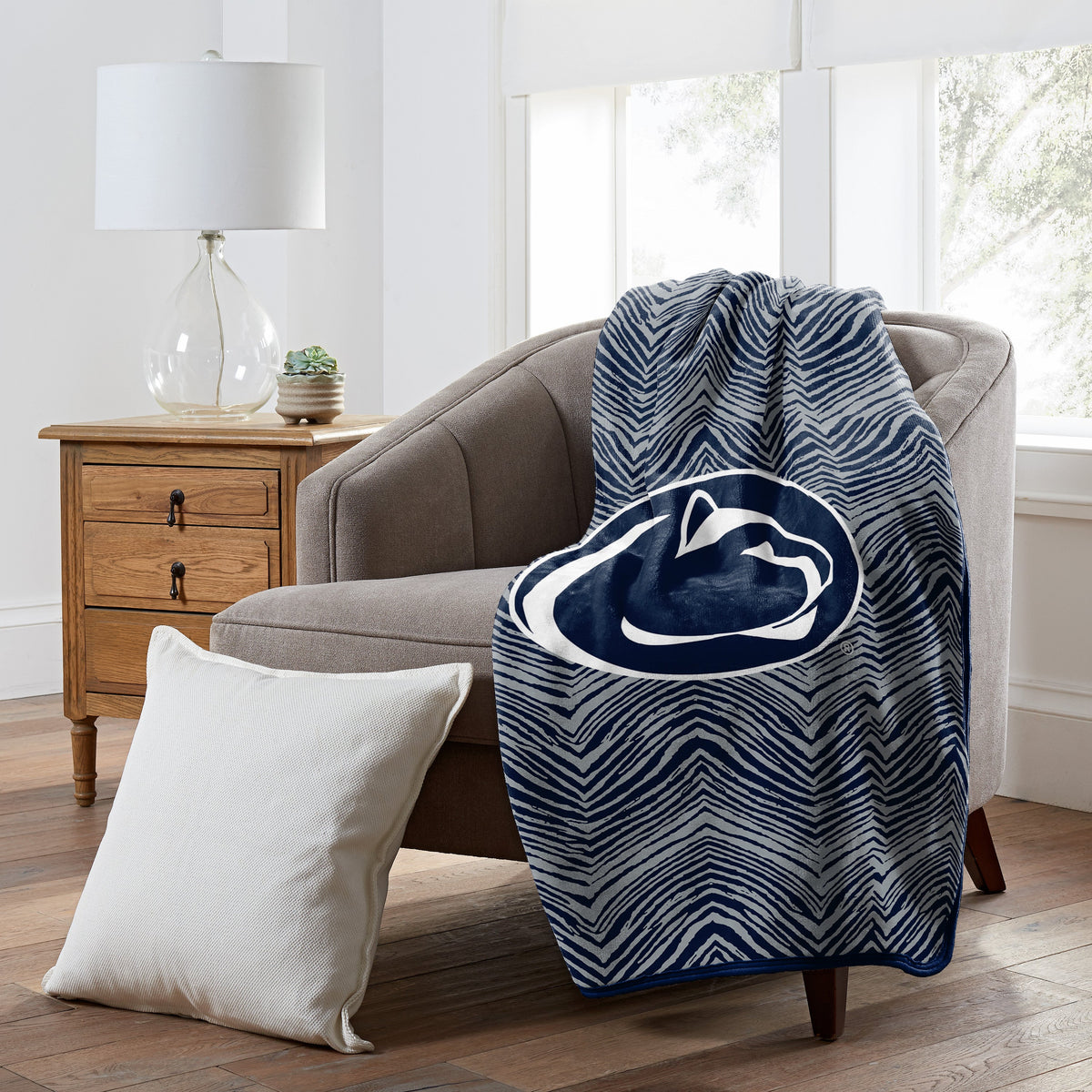 Zubaz x Northwest NCAA Penn State Nittany Lions Zubified Raschel Throw Blanket