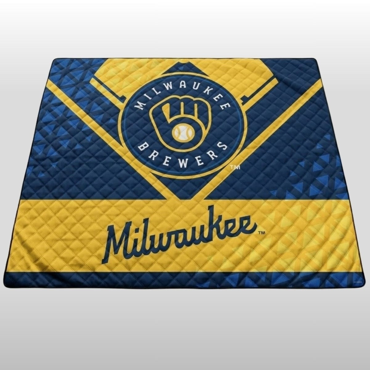 2026 Milwaukee Brewers Mother's Day Picnic Blanket Giveaway