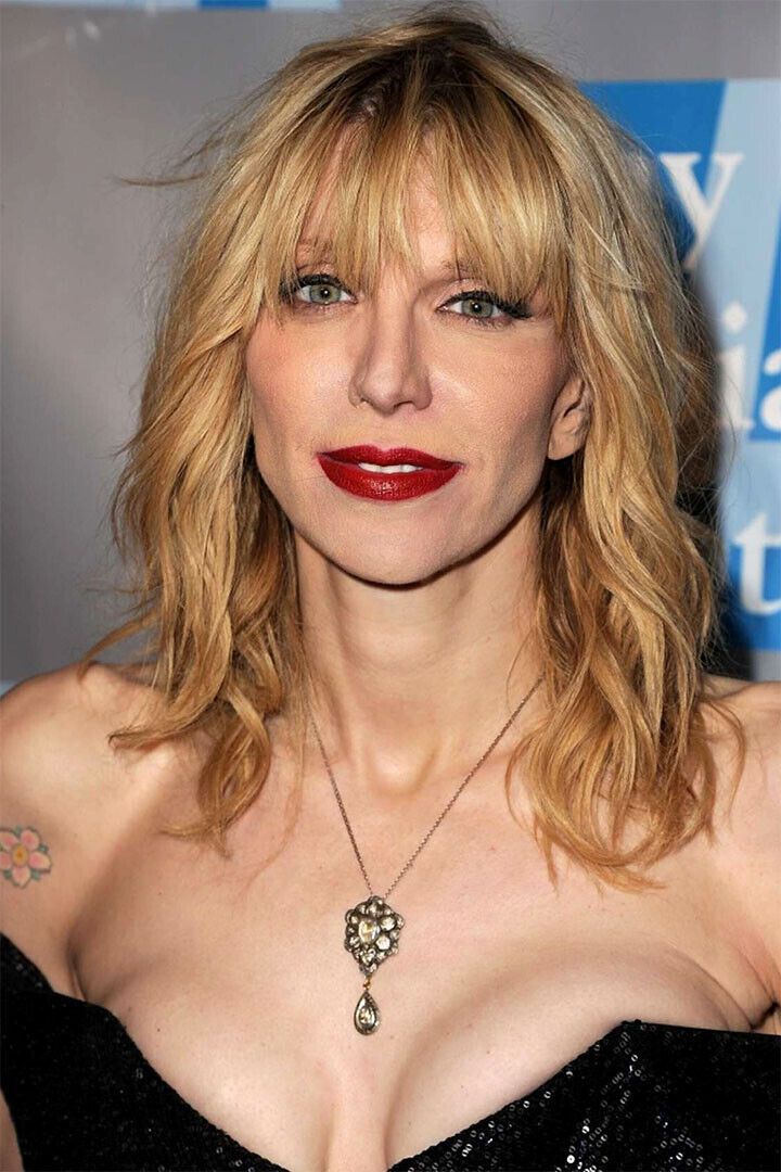 Courtney Love Posed Musician Artist Dancer Poster Wall Art Print Home Wall Decor