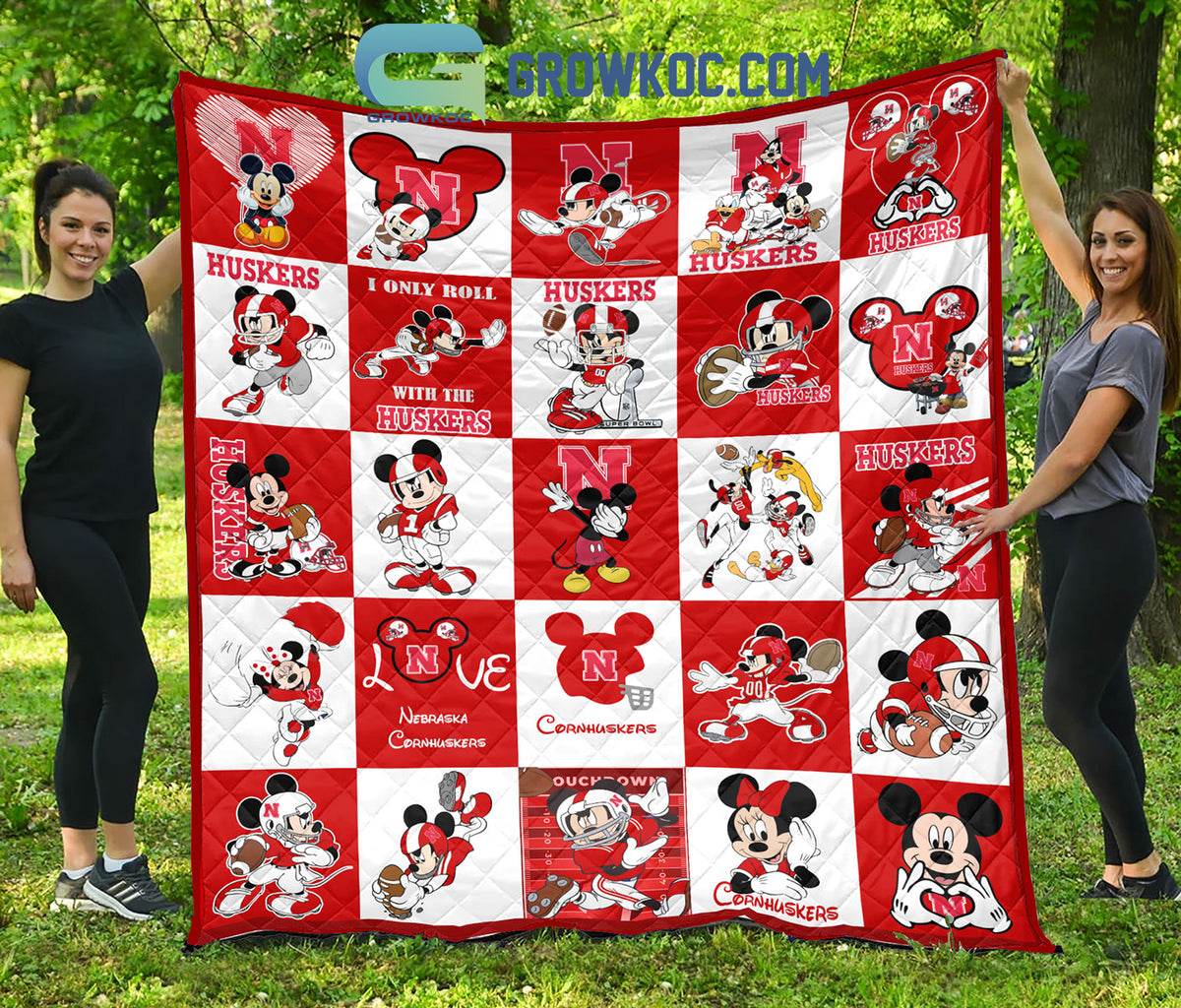 Nebraska Cornhuskers NCAA Mickey Disney Fleece Blanket Quilt