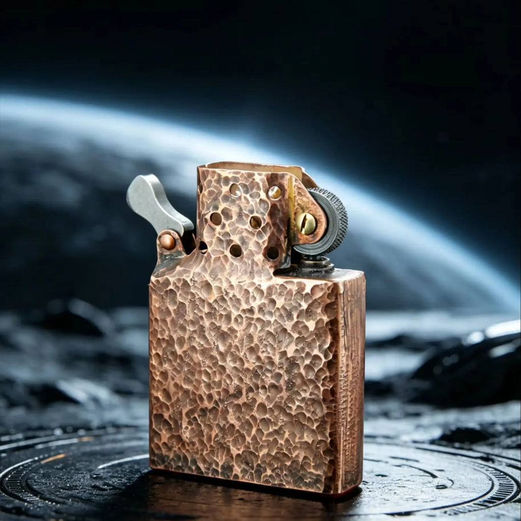 Hand Forged Red Copper Lighter Insert for Regular Zippo Hammered Texture Kerosenes Liner Core Flint Lighter Internal Insert