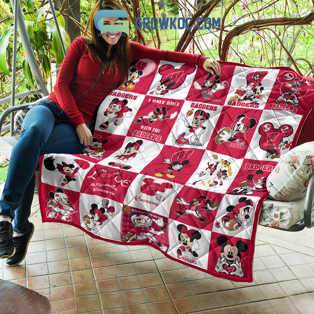 Wisconsin Badgers NCAA Mickey Disney Fleece Blanket Quilt