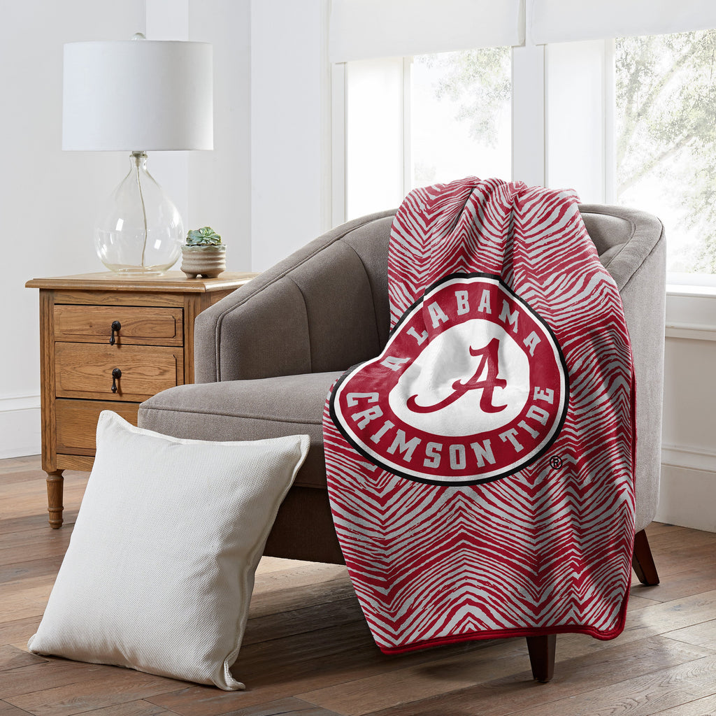 Zubaz x Northwest NCAA Alabama Crimson Tide Zubified Raschel Throw Blanket